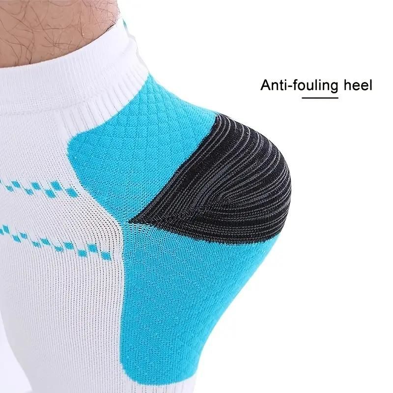 Comfort socks for active lifestyles with gentle compression support