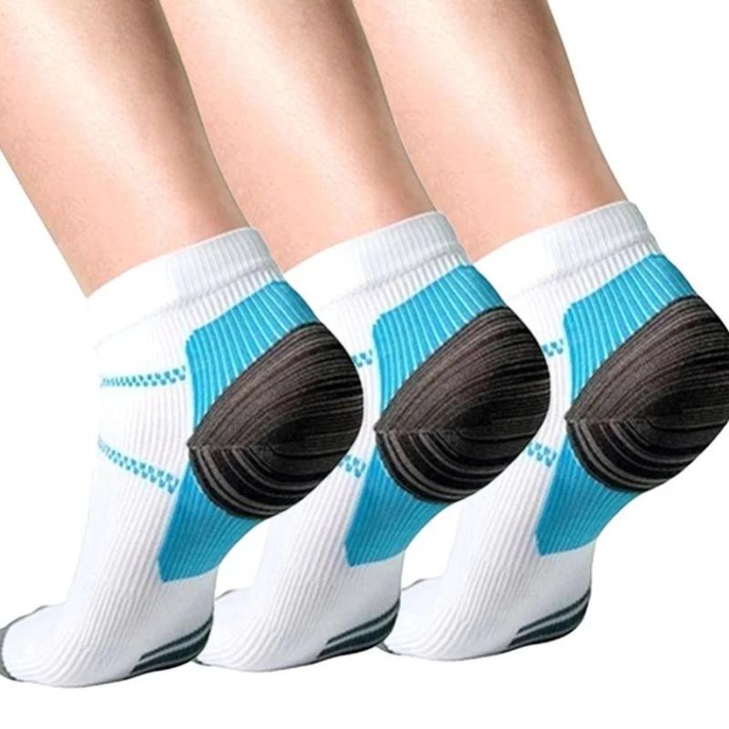 Comfort socks for active lifestyles with gentle compression support