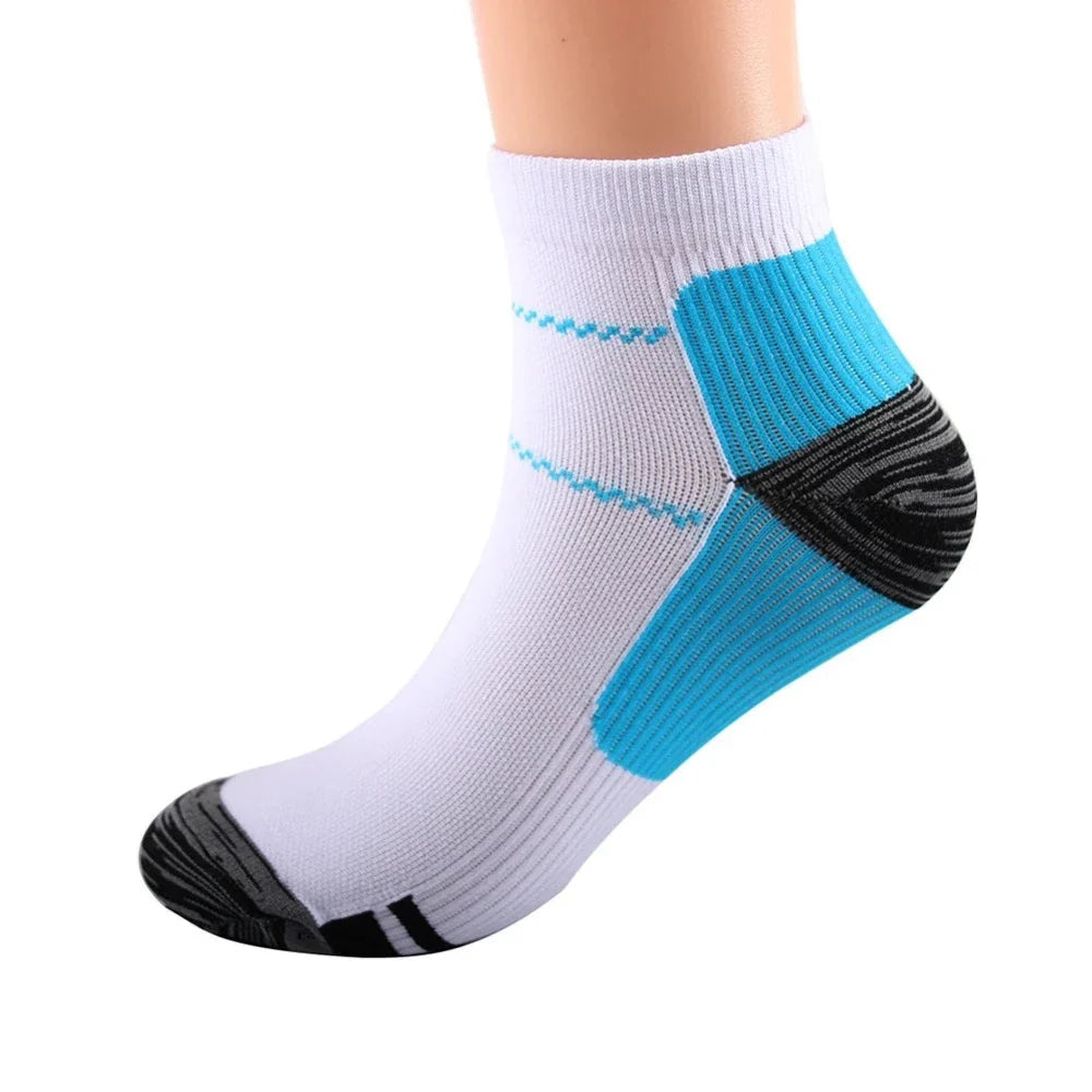 Comfort socks for active lifestyles with gentle compression support