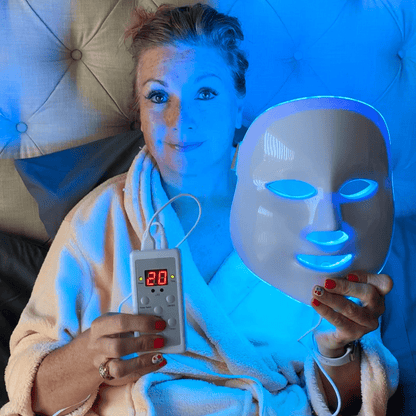 Rejuvenating Photon Face Mask for Radiant Skin Renewal